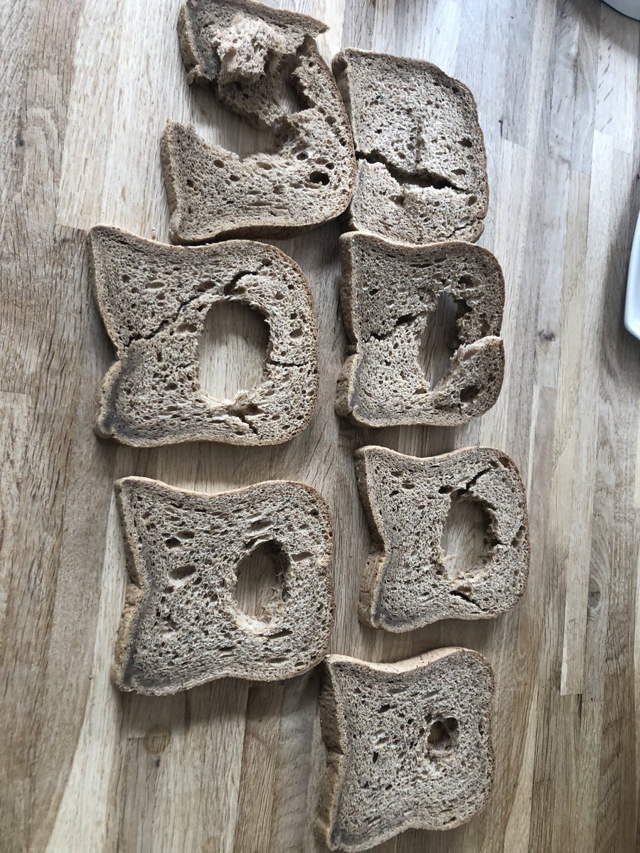 Kelly Gordon tweet media