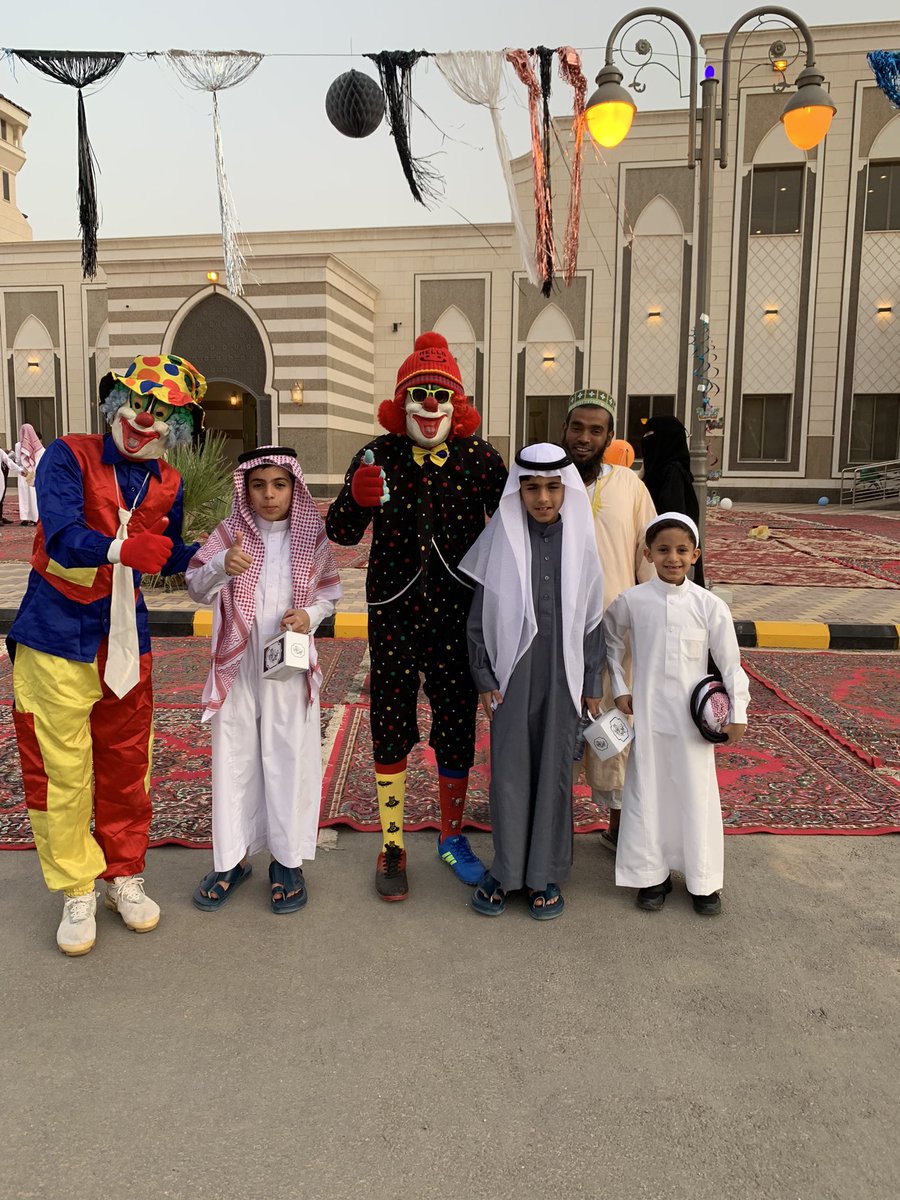 KAREEM23755305's tweet photo. @hi_alslam @ezzmosque السلام عليكم 
متي تنزل فعاليات عيد الفطر المبارك السعيد 
2022/ 1443/10/1 https://t.co/YPU8WfBTRZ