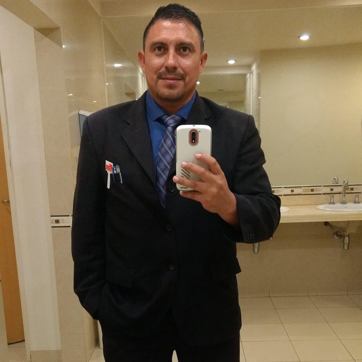 LuissCtes's tweet photo. #NuevaFotoDePerfil https://t.co/7XTePlav2j