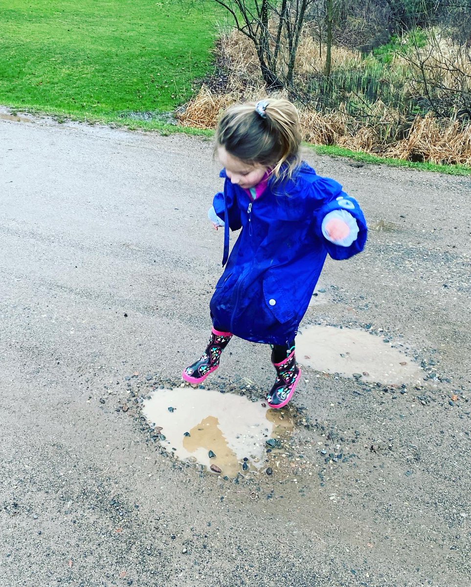 Daddy-Daughter bonus time on a rainy Sunday. 🌧 ☔️ 
Breakfast date followed by splashing in muddy puddles.  What could be more fun?!?!