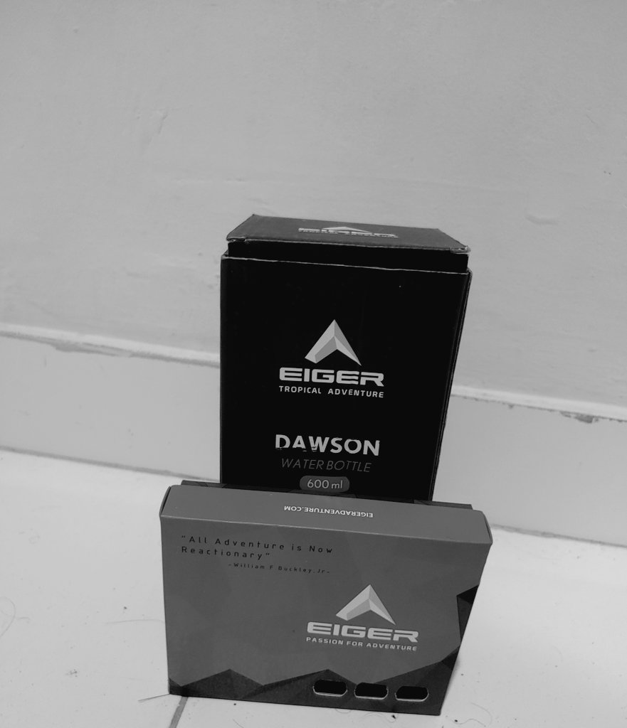 Marcvisen's tweet photo. Terimakasih atas hadiah perpisahannya teman teman, akan ku jaga dengan baik https://t.co/sRDtjdppmh