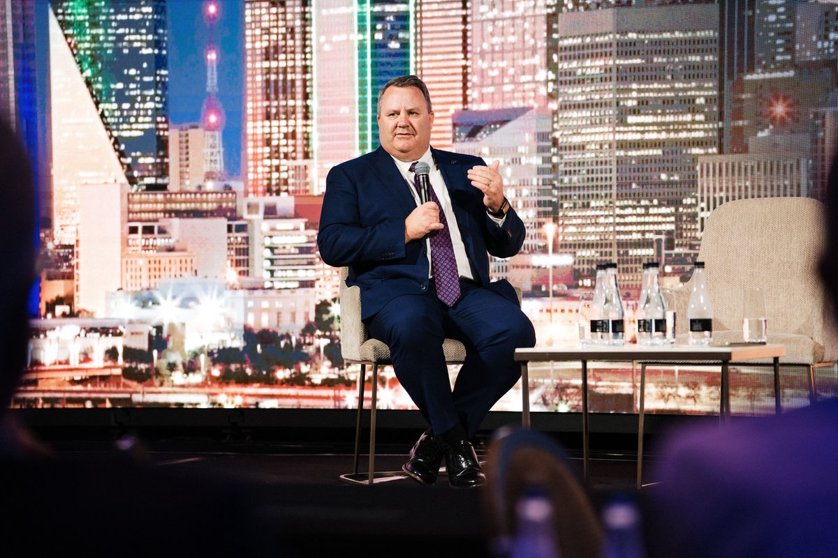 "Leveraging Greentech to Combat Climate Change"
Christchurch Airport Chief Executive, Malcolm Johns discussed how they removed 90% of scope 1 C02e &amp; 20% scope 2 C02e from it's business &amp; became the first airport certified as climate positive. #USBusinessSummit2022