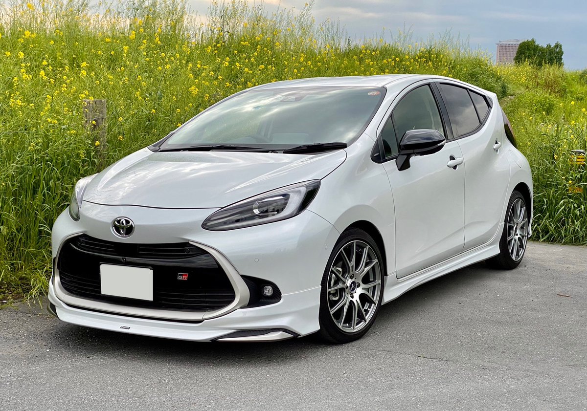 アクアのホイールを17インチに交換しました。Weds NAVIA02カッコいい