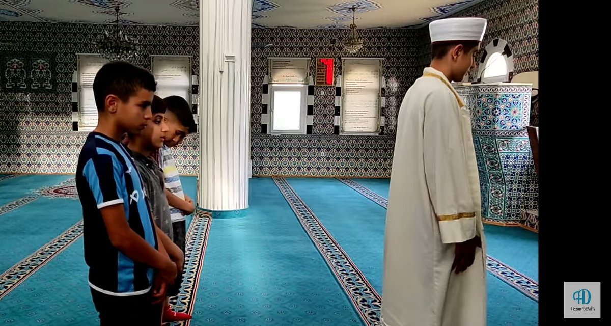Bayram namazı nasıl kılınır diye bi video izleyeyim dedim Adanademirsporlu çocuğa denk geldim.Tesadüfün güzelliğinden dolayı güne puanım 10/10 💙💙