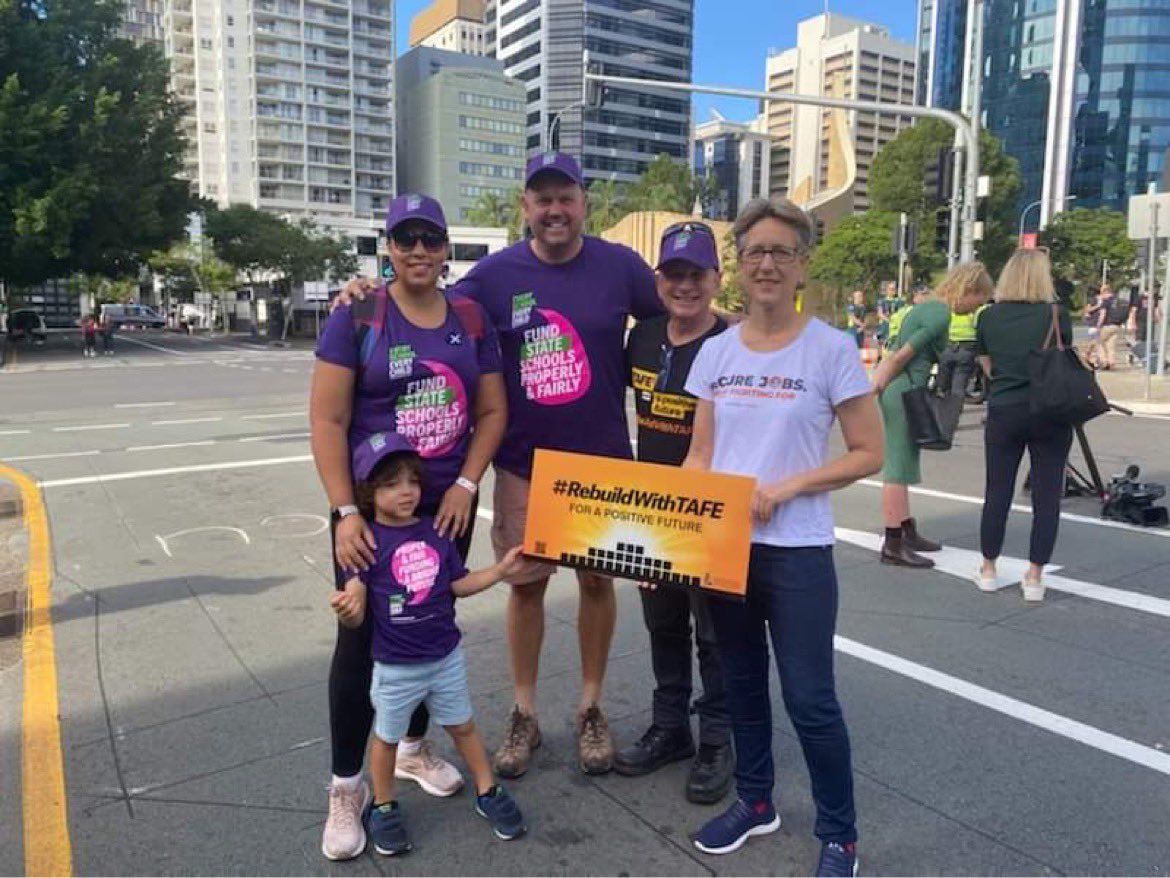 Our members have been spreading the word about the Every School Every Child and Rebuild with TAFE campaigns at Labour Day marches across Qld.

We need a federal government that values our profession. 

#labourday2022 #everyschooleverychild #rebuildwithtafe