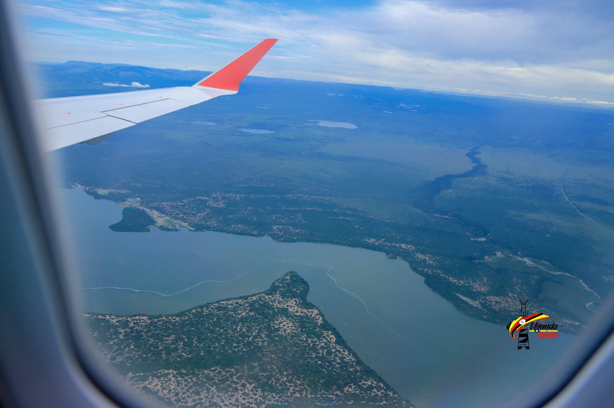 UgandaWaka's tweet image. On Board @UG_Airlines to the skies.

#Ugandawaka #TakeprideinUganda #Bombadier
