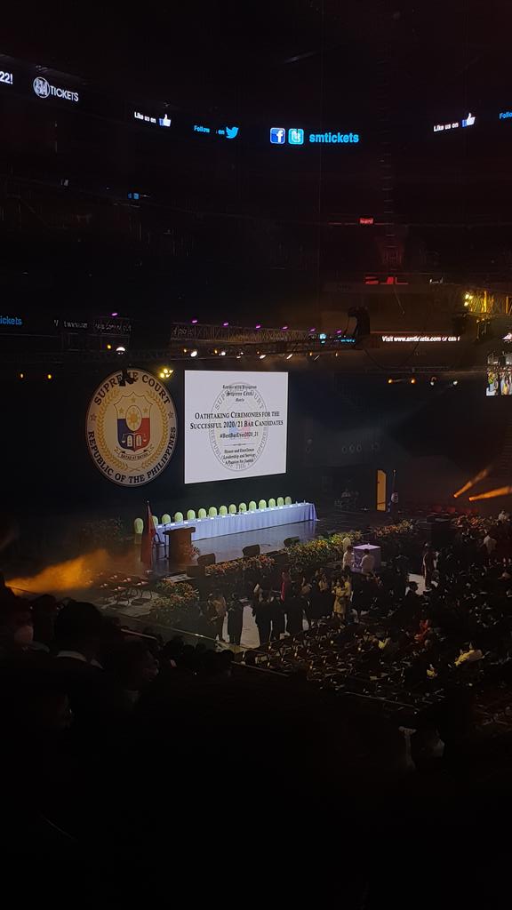 keopikiss's tweet photo. the last time i was in this same arena, i was watching a BLACKPINK concert and probably screaming my lungs out for Kim Jisoo. Today, i take my oath as a lawyer. Dreams do come true! If a fangirl like me can multitask, you can too 😂🤍 https://t.co/2RtQs3YUiw
