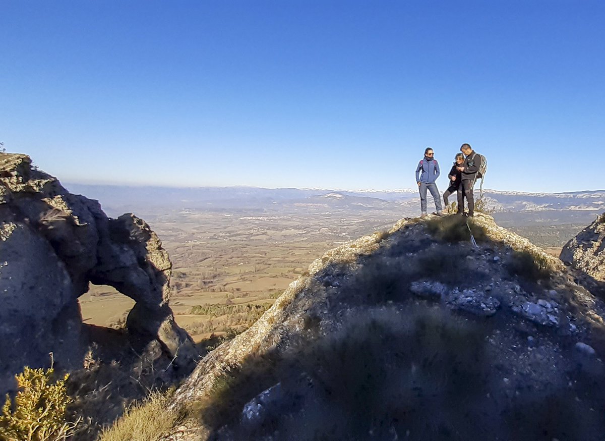 #LoFestivaldelaConcaDellà 🐾 arriba el pròxim 20 de maig. Acompanyats de guies experts aprendrem de la flora, la fauna, la geologia, la història, el patrimoni, les estrelles... d'aquest territori poc explorat.

📅 20-22/5
📌 Pallars Jussà
🔗 festivalssenderismepirineus.cat/concadella2022

#fsp2022