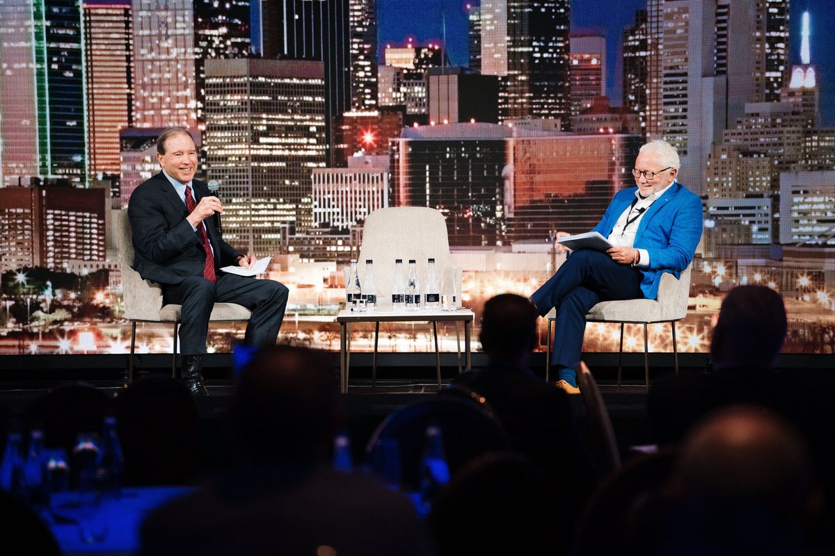 "Future Directions"
US Ambassador to New Zealand, Tom Udall (<a href="/USAmbNZ/">Chargé d’affaires David Gehrenbeck 🇺🇸</a>), and Chamber CEO Michael Barnett discuss the future direction of the US-New Zealand relationship. #USBusinessSummit2022