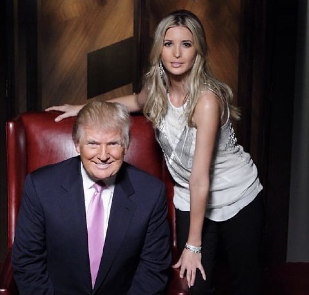 FirstDaughterUS's tweet image. Don’t mess with these two! 😍