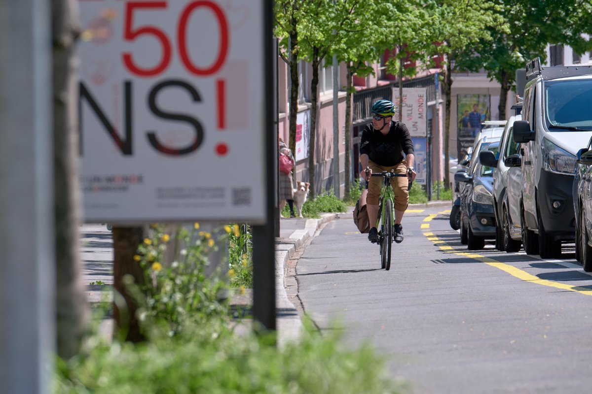 Comment la pandémie a-t-elle influencé la pratique du vélo? Quels sont les effets des aménagements mis en place après le confinement («coronapistes»)? Réponses avec une enquête #OUVEMA <a href="/unil/">Université de Lausanne</a> à #Genève et #Lausanne 1/5