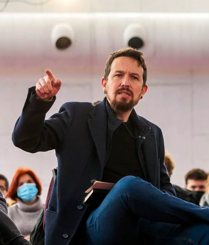 Encuestando's tweet photo. ¡Guerra en las redes!
📊 ¿De qué lado estás?

🔄 RISTO MEJIDE
❤️ PABLO IGLESIAS https://t.co/GKbiVagNxe