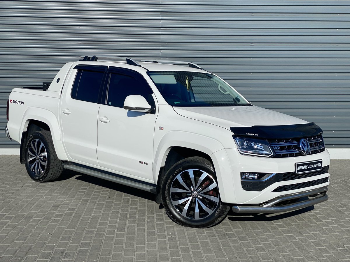 NdeuForTheEarth's tweet photo. The only pickup that will give you satisfaction on the road (speed) and bakkie duties 😍😍 https://t.co/ja7LKKHaqg