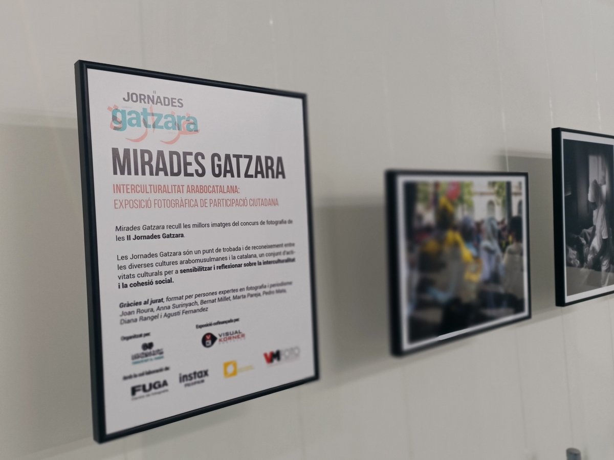 💠📸 DEMÀ inaugurem l'exposició de fotografia Mirades Gatzara sobre interculturalitat arabocatalana, el primer acte en el marc de les II #JornadesGatzara

📌dimarts 3 de maig | a les 19h
Exposició i entrega de premis a <a href="/espaicatalaroca/">Espai Català-Roca</a> 

T'ESPEREM!
👉jornadesgatzara.org/ca/productdisp…