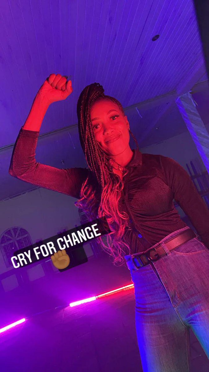 official_degree's tweet photo. #cryforchange 💔🇳🇬
#CFC
#EndSARS 
#Endbadgovernment https://t.co/b8P8F6vumU