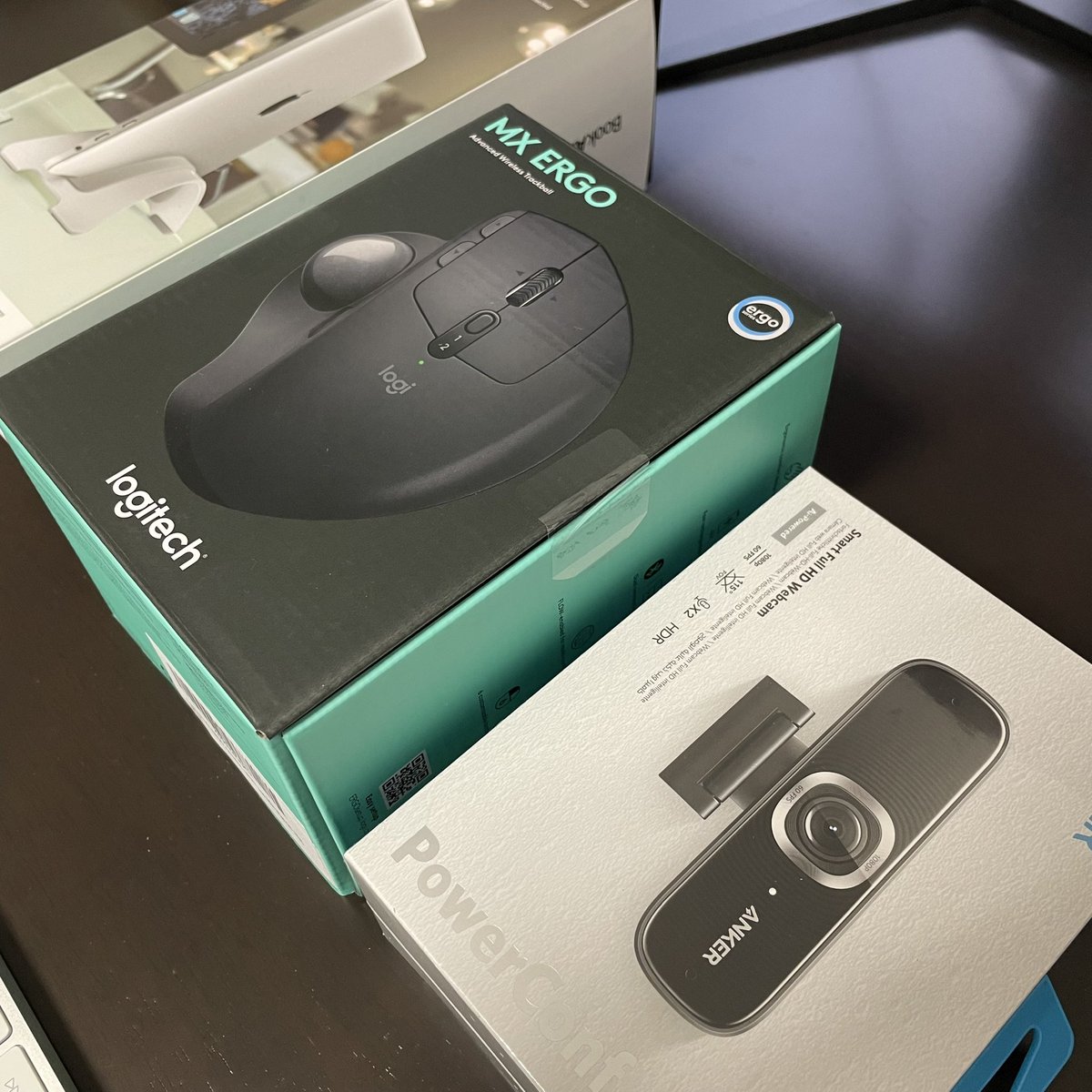 EarSigher_yASU's tweet image. 4月末に駆け込み2%還元で購入した物達
#mx_ergo @LogicoolG #ロジクール @Anker_JP