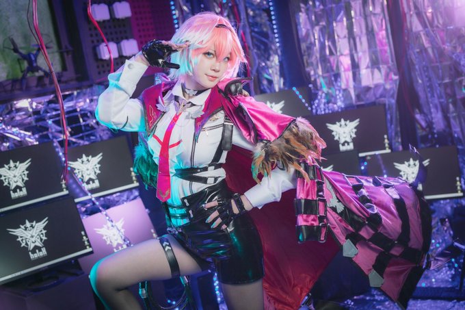 Twitterのコスプレ画像40