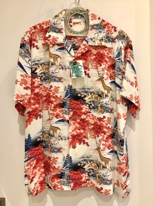 今年のアロハGET!!
サンサーフのSS38797
持っているのがレーヨン羽二重抜染ばかりだったのでレーヨン壁縮緬でオーバープリントが良いなーてことでコレ。
何より細かいプリントがカッコ良いねー(*'ω`*)
夏中着るぞー 