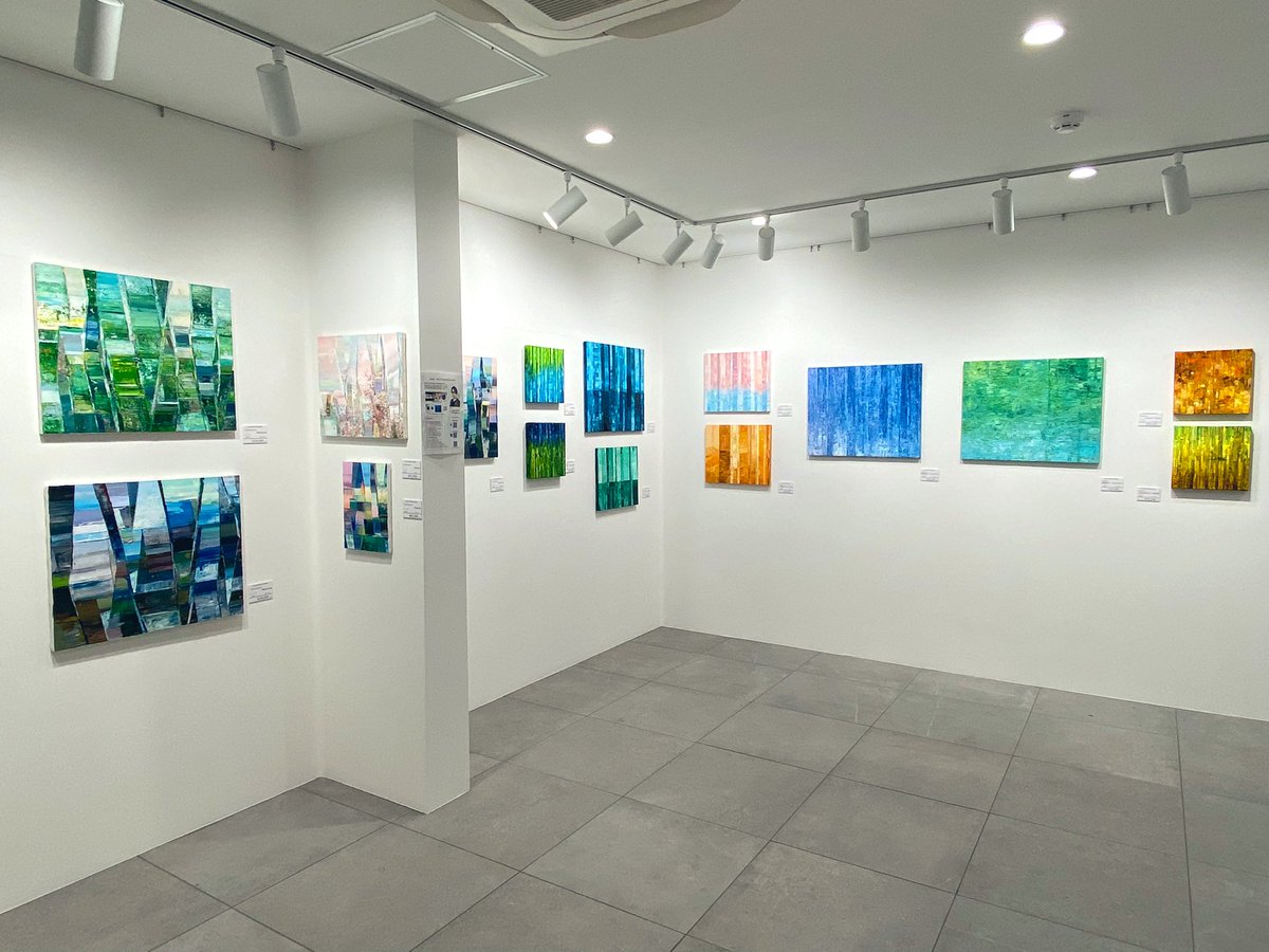 HNakatsugawa's tweet photo. 搬入終わりました。
明日から横浜元町での個展です❗️
元町中華街駅から徒歩三分、元町商店街の一角にあるギャラリーです✨
個展「Time × ｍosaic」
5/3-5/9 12:00-19:00
〒231-0861 神奈川県横浜市中区元町１丁目２４−１６ KKRビル 101号室
RAart gallery https://t.co/FQhFDvEKRT