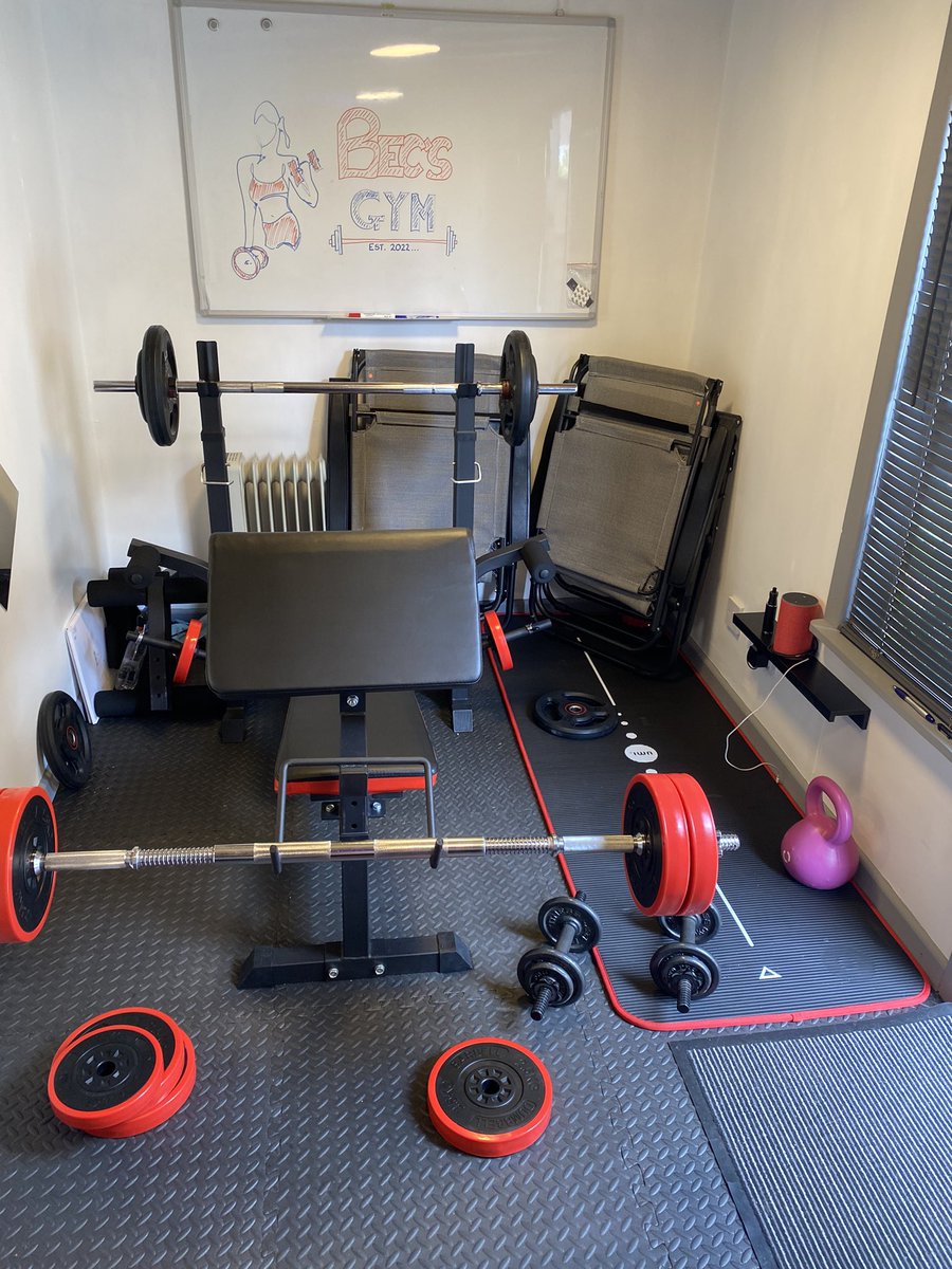 Hurley_Ad's tweet photo. What to do on a bank holiday in the UK, when your not on placement or at Uni. Work on improving your health and fitness. #FBF #fitbeforefifty #homegym #beforepic #nopostpiciwasdying https://t.co/ScLTpG25Mv