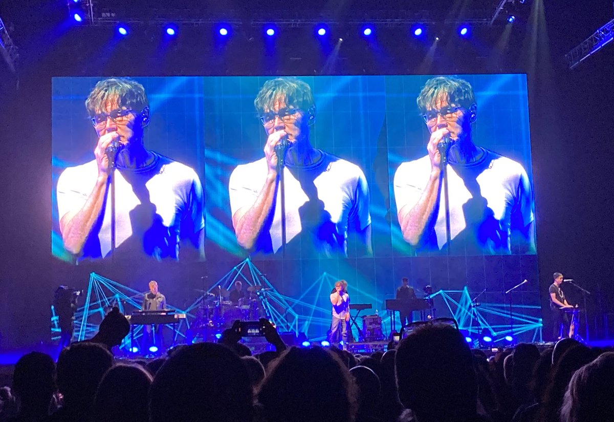 PoisonedLockett's tweet image. FABBY evening spent with @aha_com last night 😍 It was my 10th time seeing them live &amp;amp; as always, they were AMAZING 🤗 This ROCK-chick holds a special place in her 💚 for these boys especially as they were my 1st live gig back in 1988… @mortenharket @magnef 🎶 #HuntingHighAndLow