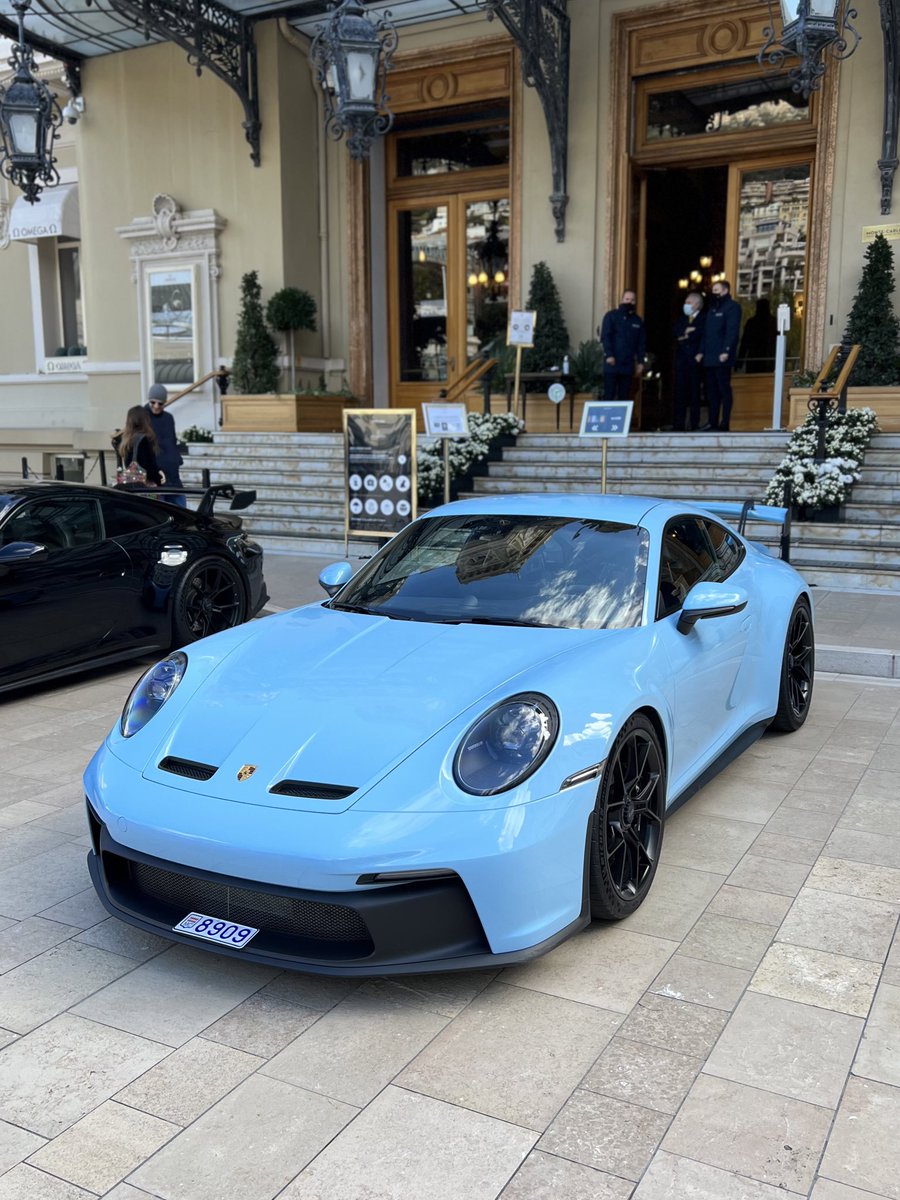 AArides's tweet photo. @michele69028102 The 992 GT3 is awesome! Check out the spec on this one. https://t.co/mqd7dTzwWv