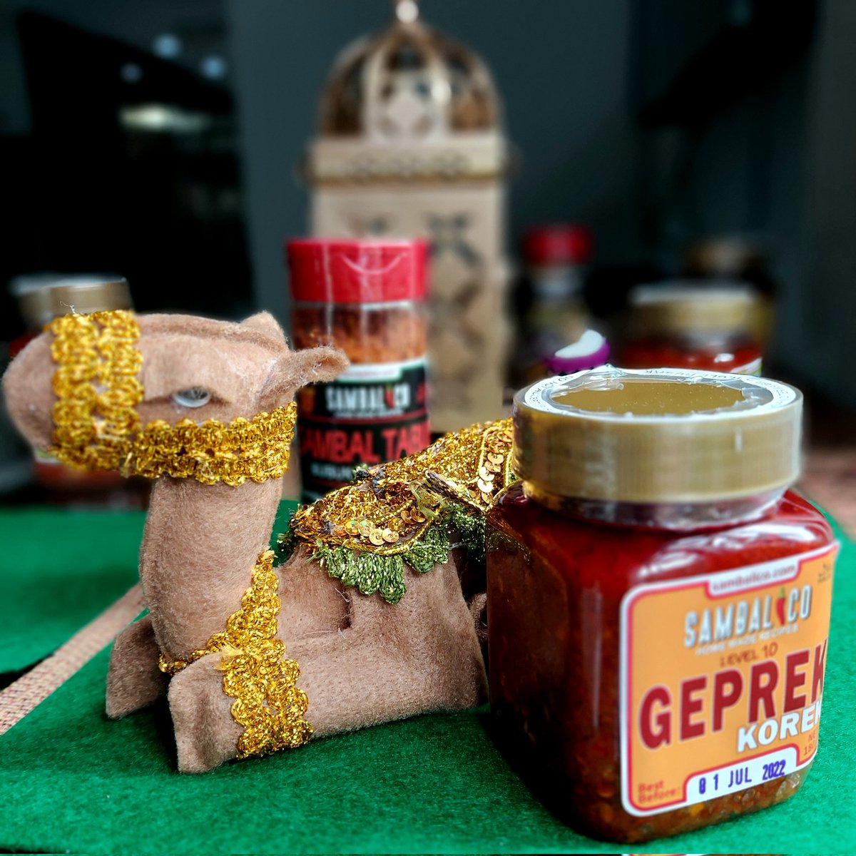 sambalico's tweet image. SELAMAT HARI RAYA IDUL FUTRI

MOHON MAAF LAHIR DAN BATIN

#lebaran #lebaran2022 #lebaranhampers #idulfitri #ramadhan #sambalicosauce #sambal #sambalpedas #sambalenak #sambalindonesia #geprek #geprekpedas #foodies #foodiesindonesia #makananindonesia
#pedasindonesia