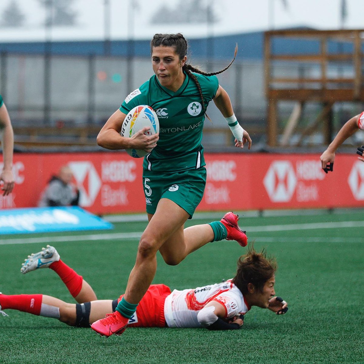 IrishRugby's tweet photo. A second successive @WorldRugby7s podium finish! ✨

Read all the details on Ireland’s bronze medal in Langford: https://t.co/NLYooV8bLK

#Ireland7s | @TritonLake | #NothingLikeIt https://t.co/WBSfgJs8BF