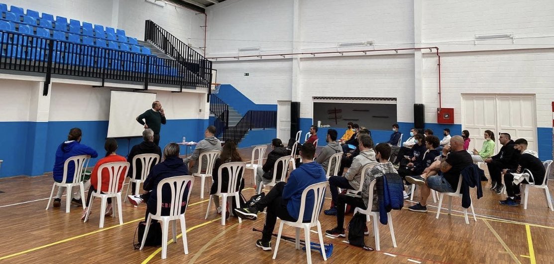 C.B.Laracha tweet media