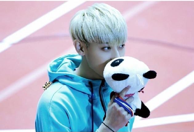 Happy birthday to my first kpop bias, Huang Zitao  i miss you my panda!!! 