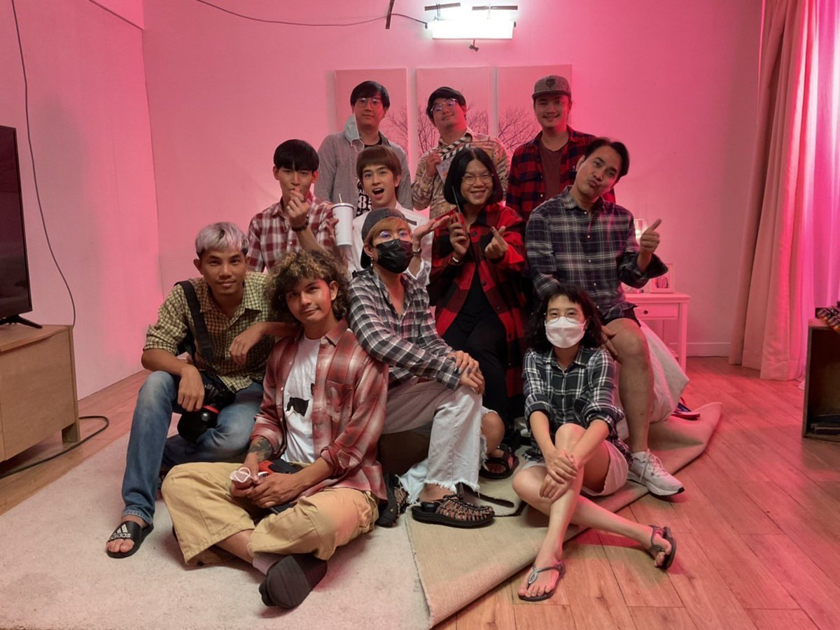 FCutepie's tweet photo. They are half way through the filming and seem like they can finished it earlier than expected. I just wanna to tell them, I’m excited and looking forward to this series! #609BedtimeStory #ALLTHISEntertainment #weoriginal https://t.co/tS1uiGQHvl