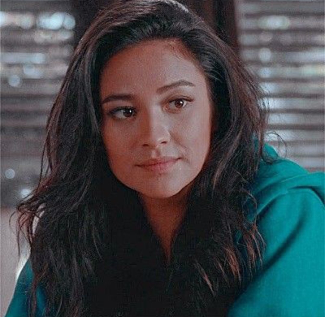 shalifoeswifey's tweet photo. Me: I don't have a type
Also me: https://t.co/bSWFxjlLVm