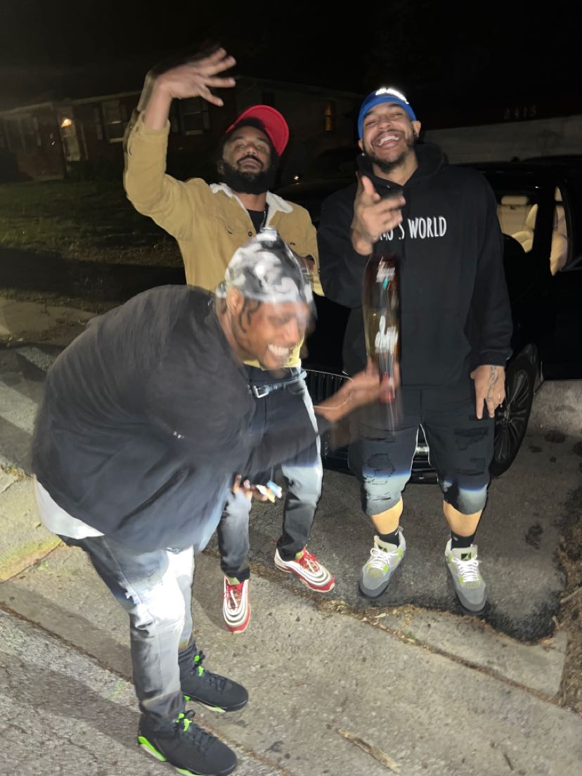00Cmoney's tweet photo. https://t.co/8SQ6zU7pbX