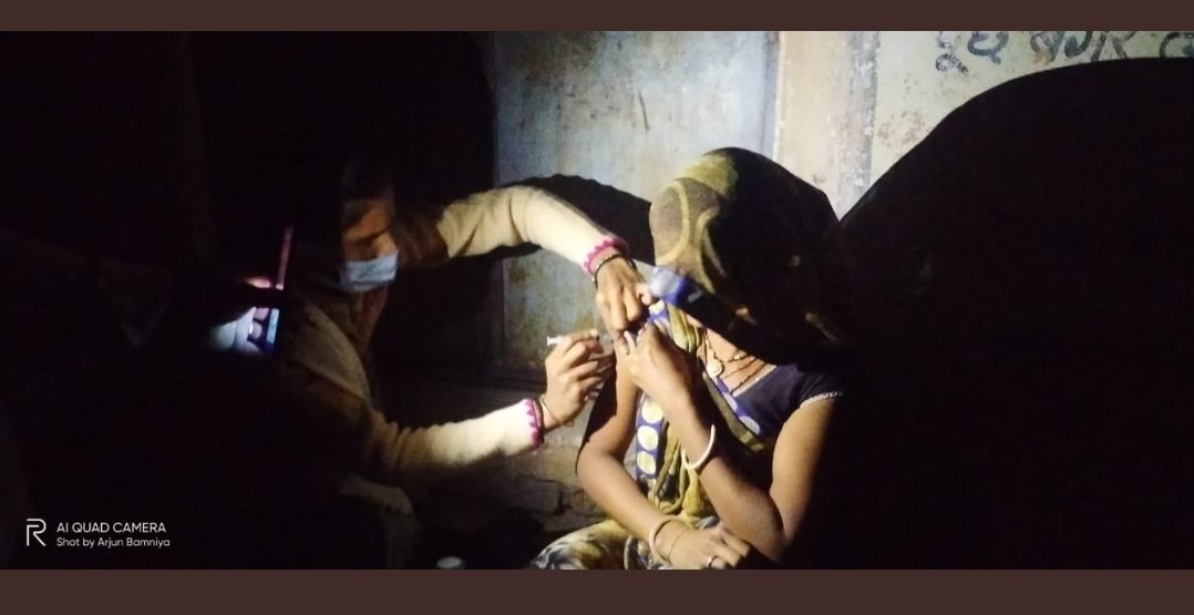DrxGothi's tweet photo. जो वर्षो तक लड़े रोगों से उनको याद करो, 
जो कोरोना से भिड़े समय पर उनको याद करो। 
याद करो संक्रमण कालो को , 
भीषण सर्दी ,गर्मी ,बरसातो को
दिन रात सेवा में लगे
स्वास्थ्य कर्मियों के बलिदानों को
5jun 2018 की नीति का अनुपालन करे 
संविदा स्वास्थ्य कर्मियों को उनका वास्तविक
अधिकार दे https://t.co/RCb8IF18C4
