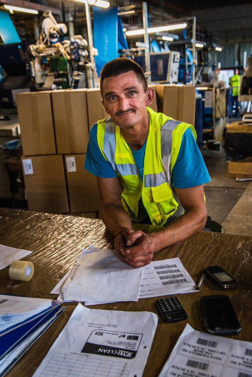 Trash bag rolling machine operator.

Unpublished #archive #photographs from my LDPE (Low-density polyethylene) #project about #plastic waste #recycling processes and people behind them.