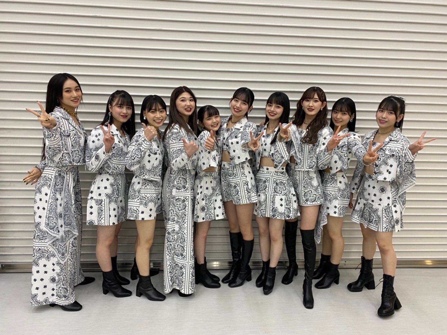 6/29 アンジュルム 松本わかな 個別サイン会4部 CD 左から川名凜、松本わかな、為永幸音。 - アンジュルムに新
