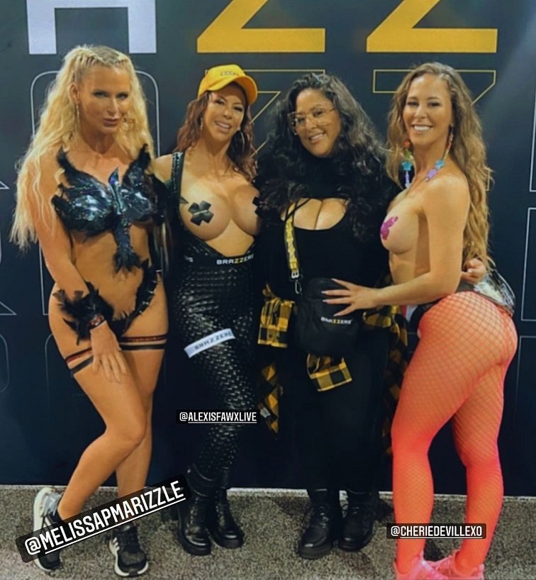 Alexis fawx World ®️ tweet media