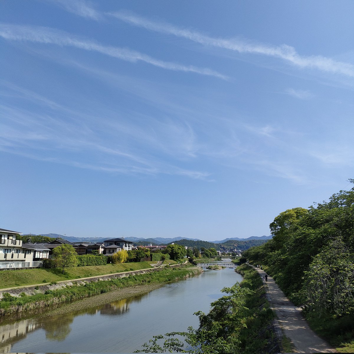Karin_kintugi's tweet photo. 5月５日クラフトマルシェin京都府立植物園に出店します！
今朝のような青空の下で出店できるといいな！
京都の空は広いです♪　
#クラフトマルシェ #金継ぎ #ハンドメイドマルシェ #30代アクセサリー #40代アクセサリー #30代コーデ #40代コーデ #香凜 https://t.co/81bR1Y6HKF