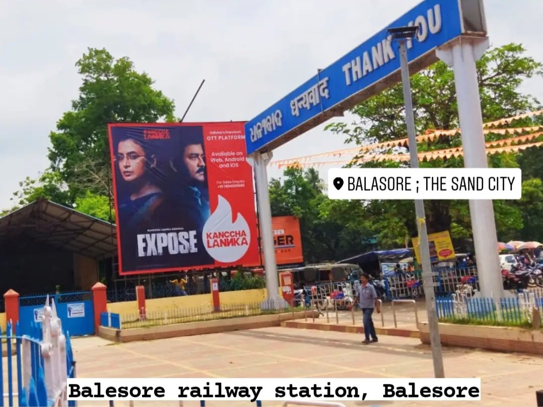 AjayPadhi8's tweet photo. EXPOSE everywhere🔥
Need ur love n support 🙏🏻
#poster #posterpromotion #Expose
@BibhuRath @CRN_Nayak @akshay_parija @KancchaLannka https://t.co/o5Q01tlVNn