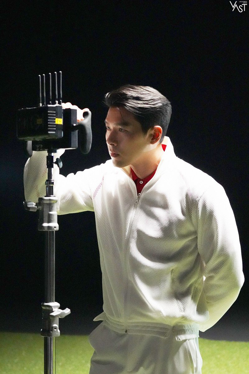 sdwlwngo92's tweet photo. #현빈 #HYUNBIN
#고스피어 #GOSPHERES
#VASTZIP https://t.co/A5Ai7WStZP