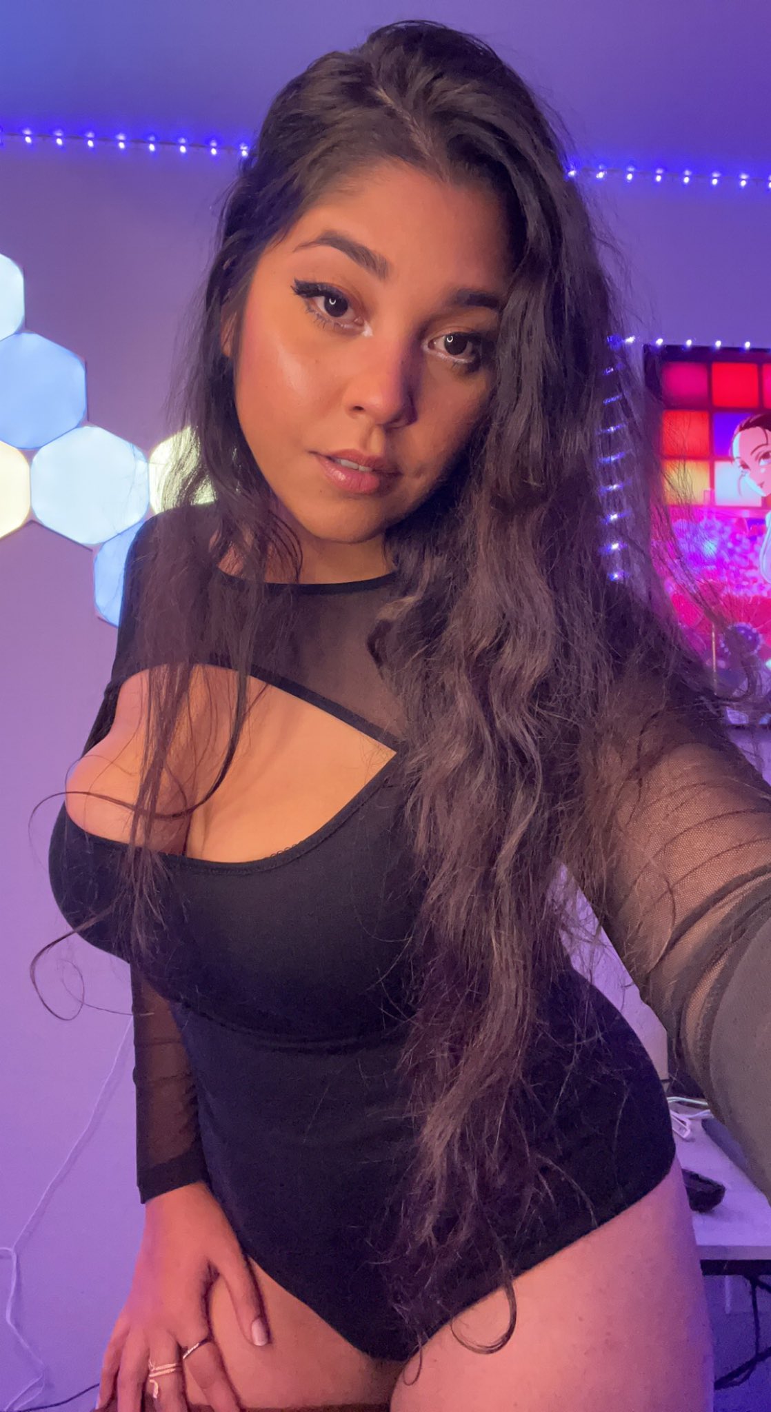 Sweet Nina🌸 on X: Big sale on my Onlyfans🤫💕 t.coyHgd4bUSBk  X