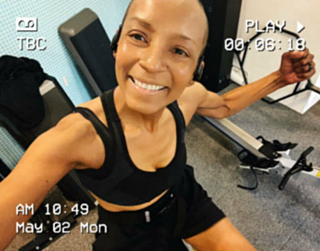 AdeleRoberts's tweet photo. Cycling into my final cycle Of #chemotherapy
Up yours cancer 🖕🏽
And THANK YOU to everyone who donated to @bowelcanceruk’s #stepupfor30 We raised over £5,500!!! 🥹 These are vital funds that will go to help those dealing with #bowelcancer and their … https://t.co/z6RTu54qI1 https://t.co/yXTX7r8emh