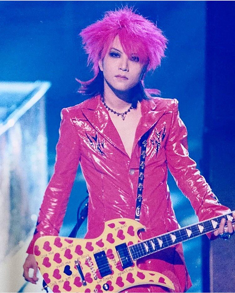 GHARLIERA1's tweet photo. Hide Matsumoto, #HIDE  #松本秀人
Since November 13th, 1964~
May 2nd, 1998
R.I.P https://t.co/CZaHxOeQ6l