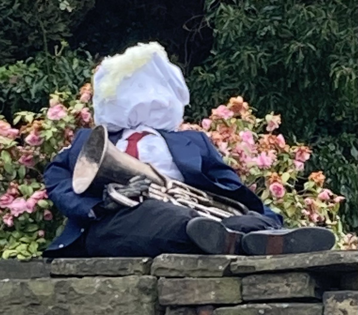 Nottyowram's tweet photo. Today is the last chance to visit the 2022 Scarecrow Event in Northowram.  Information Centre will close at 3 pm and the raffle will be drawn at 4 pm. @DiscoverHx @hxnorthandeast @TheBeaconHx https://t.co/xtlRJyC9DY