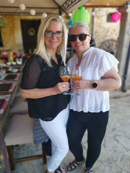 Sch&ouml;nen Start in die neue Woche❗️W&uuml;nschen Euch @Dirty_Tina und RosellaExtrem❗️Wir lassen es uns gut gehen<a href="/tag/actress"class="tags"><span>#actress</span></a><a href="/tag/blonde"class="tags"><span>#blonde</span></a><a href="/tag/casting"class="tags"><span>#casting</span></a><a href="/tag/milf"class="tags"><span>#milf</span></a><a href="/tag/contentcreator"class="tags"><span>#contentcreator</span></a>