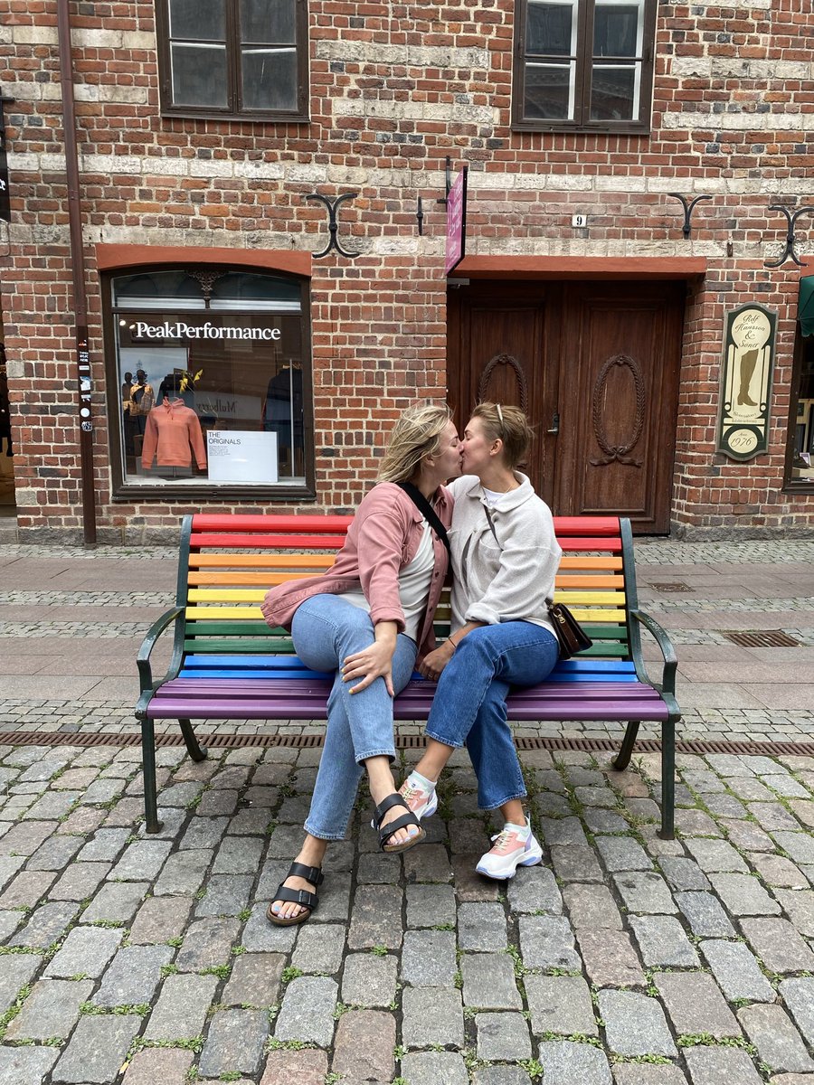 sofia ✨ tweet media