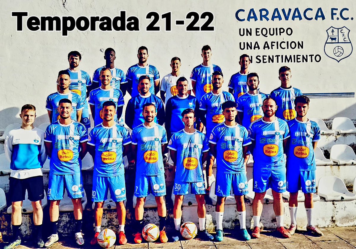 Sergio_sp10's tweet photo. Final del temporada 21-22. Queria  agradecer a la @CaravacaUd, a @moyonarte y Presidente por la oportunidad y de formar parte de esta familia, a Paco y Niki por estar siempre y al compromiso de los jugadores. Objetivo Cumplido ⚽️⚪🔵 https://t.co/CfN9QlcIXx