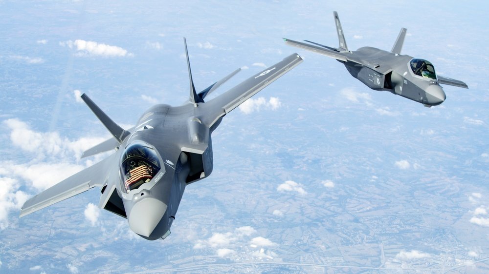 scan_sky's tweet photo. #USAF - KC-10A Extender - 86-0027 - #ROMA11

Departed From McGuire AFB 🇺🇸

Towing TREND Flight (Vermont ANG) F-35As ⚡ To Spangdahlem Air Base 🇩🇪 🇺🇸

ROMA Flights Are Due Into RAF Mildenhall 🇬🇧 🇺🇸 

📸:Master Sgt. Ben Mota
📸:Tech. Sgt. Ryan Campbell https://t.co/EpmNfzOiXT