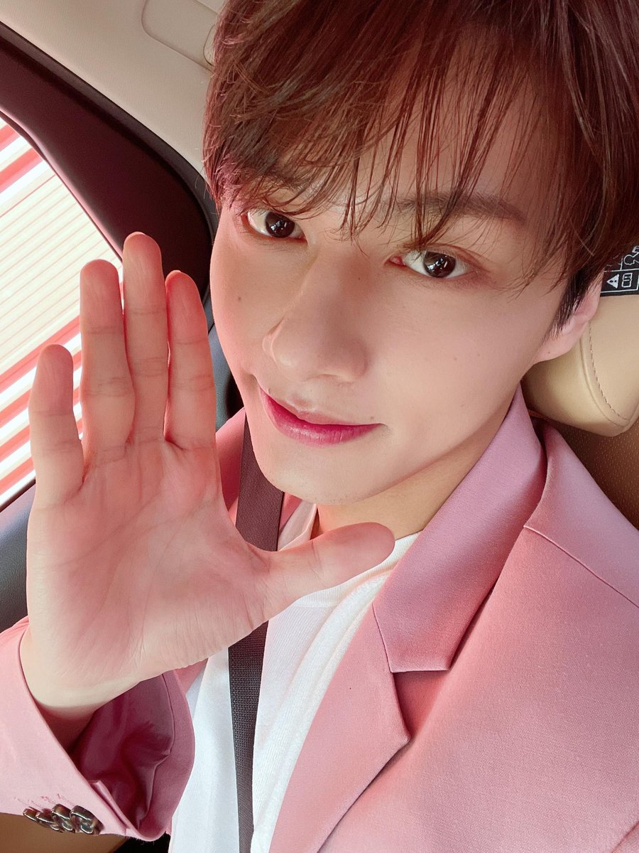 코스모 tweet media