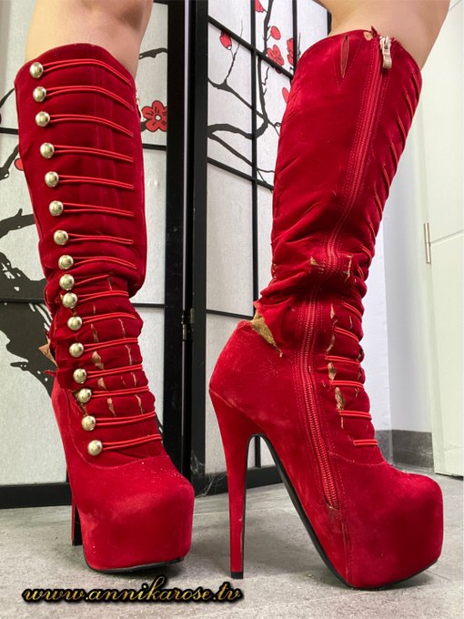 Die Stiefel verkaufe ich grad. Mach mir ein Angebot. #stiefel https://t.co/BG0oYSbWbe<a href="/tag/stiefel"class="tags"><span>#stiefel</span></a>